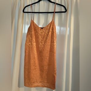 Garage pink mini dress. Perfect for the summer for an effortless beach style